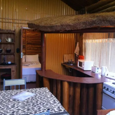Tsanana Log Cabins and Mullberry Lane Suites