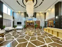 Le OVAL Hotel & Resorts - 2-Star