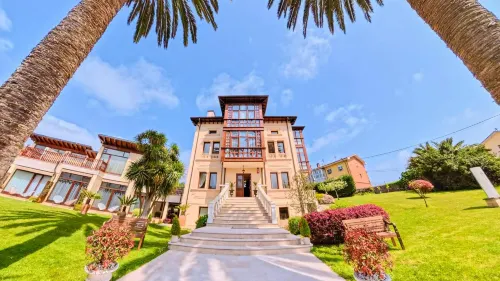 Indiana Boutique Hotel - 4-Star