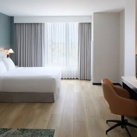 Hyatt Place Montreal Airport