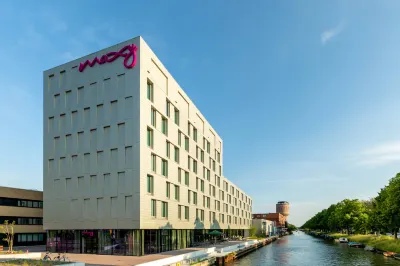 Moxy Utrecht Hotels near Elvi
