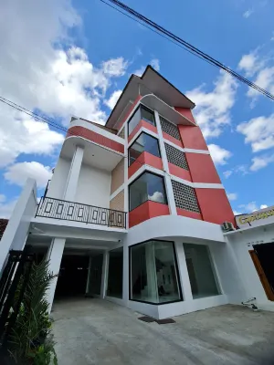 Grownicle Living Syariah Hotels in Kecamatan Mantrijeron