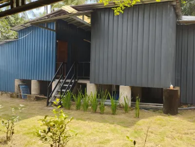 Atlante Hostel Hotels near Kampoeng Bule