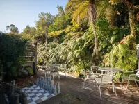 Ivorytowers Accommodation Hotels in Fox Glacier