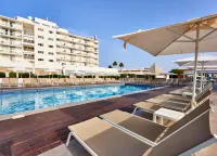 Globales Cala'n Bosch - piscina