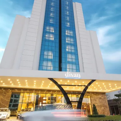 Divan Gaziantep Hotels near Sehit Aniti