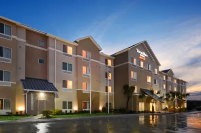 تاون بليس سويتس باي ماريوت لاريدو Hotels near Texas A&M International University