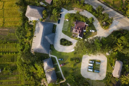 Pannzian Beach Resort Отели в г. Пагудпуд