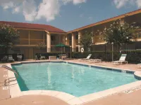 Baymont by Wyndham Houston la Porte - Wifi
