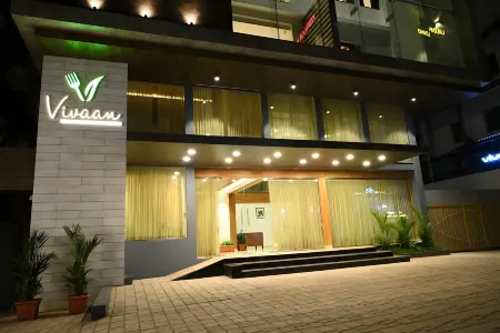 Chithara Comforts Отели рядом с достопримечательностью «Botany Garden (Botanica)»