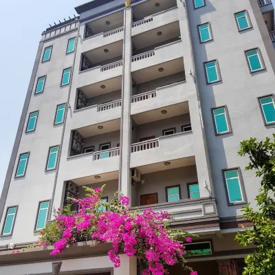 La Belle Residence Hotels near Mean Chey