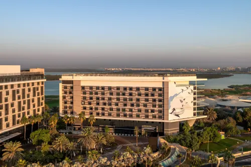 Yas Plaza Bay by IHG