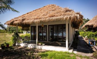 Mumsa Beach Resort & Restaurant