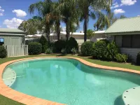 Chinchilla Tourist Park - Pools