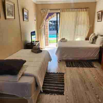 Villa Mexicana Guesthouse Rooms