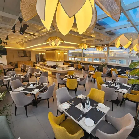 Hotel Lenexa by Bestinn Leisure Отели рядом с достопримечательностью «Торговый центр VR Bengaluru»