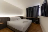 T Hotel SP Pekan Lama - parking