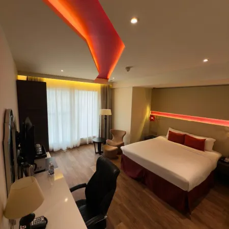 Carnelian Muscat - Airport Hotel