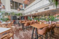 Oaks Toowoomba Hotel - breakfast