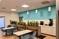 Howard Johnson by Wyndham Winnipeg West