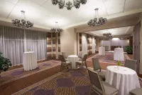 Sheraton Pittsburgh Airport Hotel - 4-Star