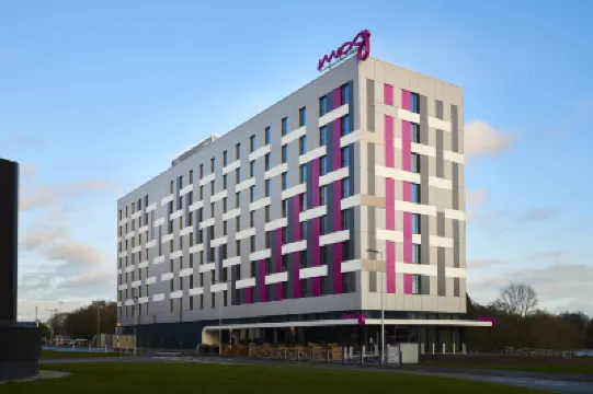 Moxy Birmingham NEC Hotels near Birmingham Airport