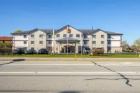Super 8 by Wyndham Uniontown PA Hotels in Wharton Township