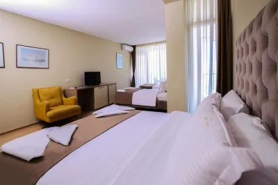 Hotel Frojd - Beach Front Resort Hotels in 