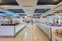 db Seabank度假村和Spa - 早餐