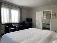 Villa Hotel (Adults Only)