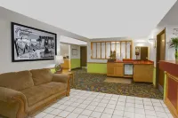 Super 8 by Wyndham Radford VA Hotels in Radford