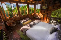 Noah Creek Eco Huts Hotels in Daintree