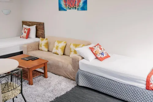 Samhil Motor Lodge - Homestays