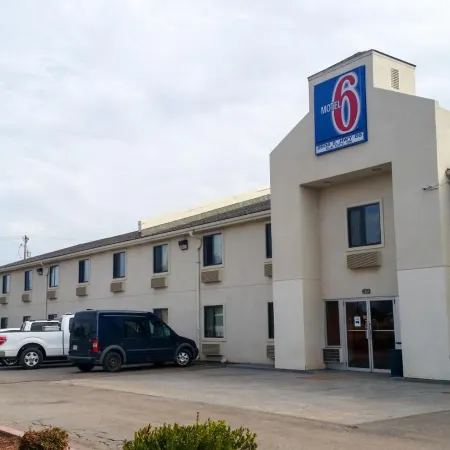 Motel 6 Elk City, OK