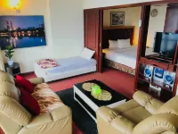 KL Cozy Suite Times Square