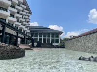 Solis Beach Hotel Rajamangala - Beach