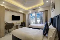 FlxHo Quad - Luxury Studio Apart Hotel DLF Cyber City - Condos