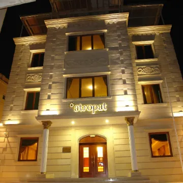 Atropat Old City Hotel Отели рядом с достопримечательностью «Площадь Фонтанов»