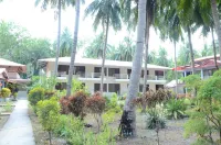 Coconhuts Beach Resort - Pet-friendly