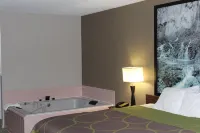 Super 8 by Wyndham Fort Chiswell/Wytheville Area