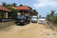 De Silva Wind Resort Kalpitiya - Kitesurfing School Sri Lanka - parking