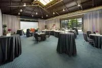 Skybridge Seattle Airport Hotel - Aamiainen