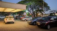 Hotel Sankam Residency - موقف سيارات