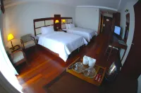 River City Hotel - Parking