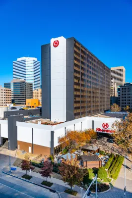 Sheraton Oklahoma City Downtown Hotel Các khách sạn gần Black Liberated Arts Center