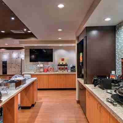 TownePlace Suites des Moines West/Jordan Creek Dining/Meeting Rooms