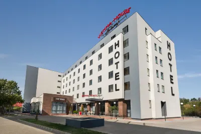 Vienna House Easy by Wyndham Bucharest Airport Отели в г. 