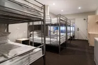 Leumeah Lodge Hotel a Scullin