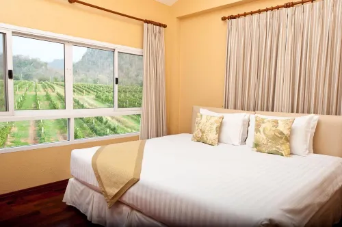 GRANMONTE Wine Cottage - 2-Star