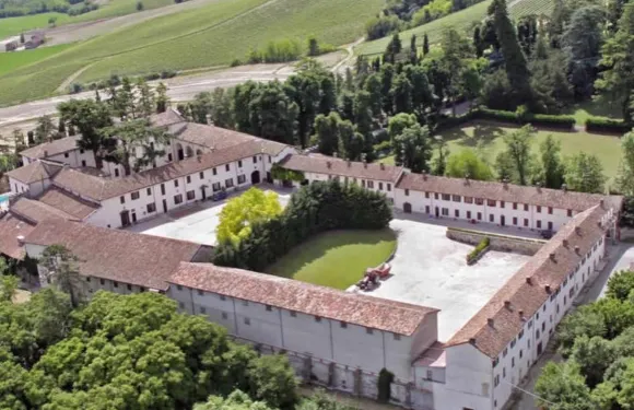 米蘭諾酒店泳池和花園